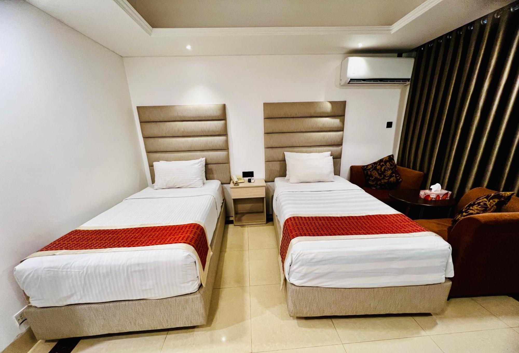 Marino Hotel - Best Near Airport ธากา ภายนอก รูปภาพ